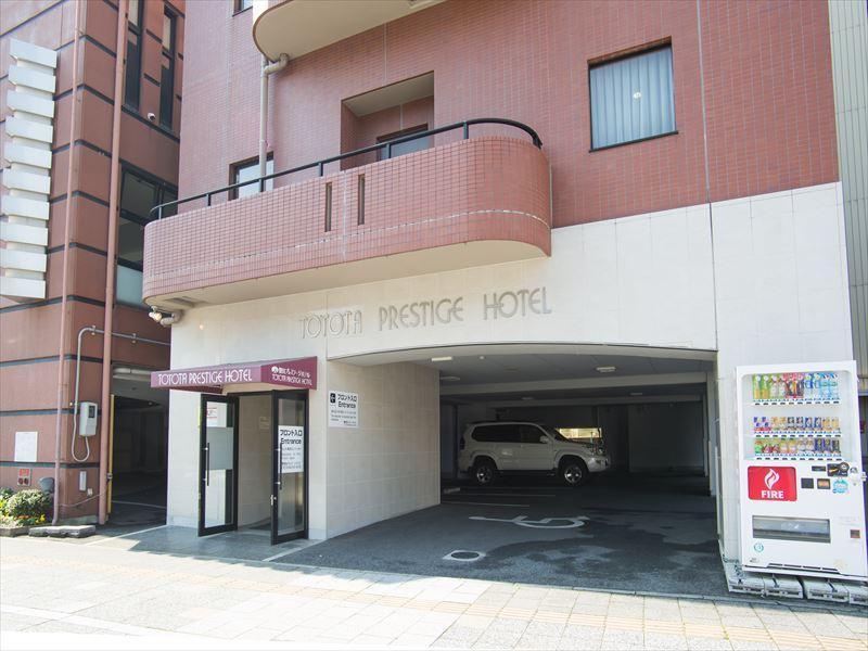 Toyota Prestige Hotel Екстериор снимка